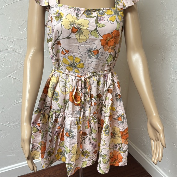 Lottie & Holly Floral Midi Dress with Ruffle Sleeves - Picture 5 of 15